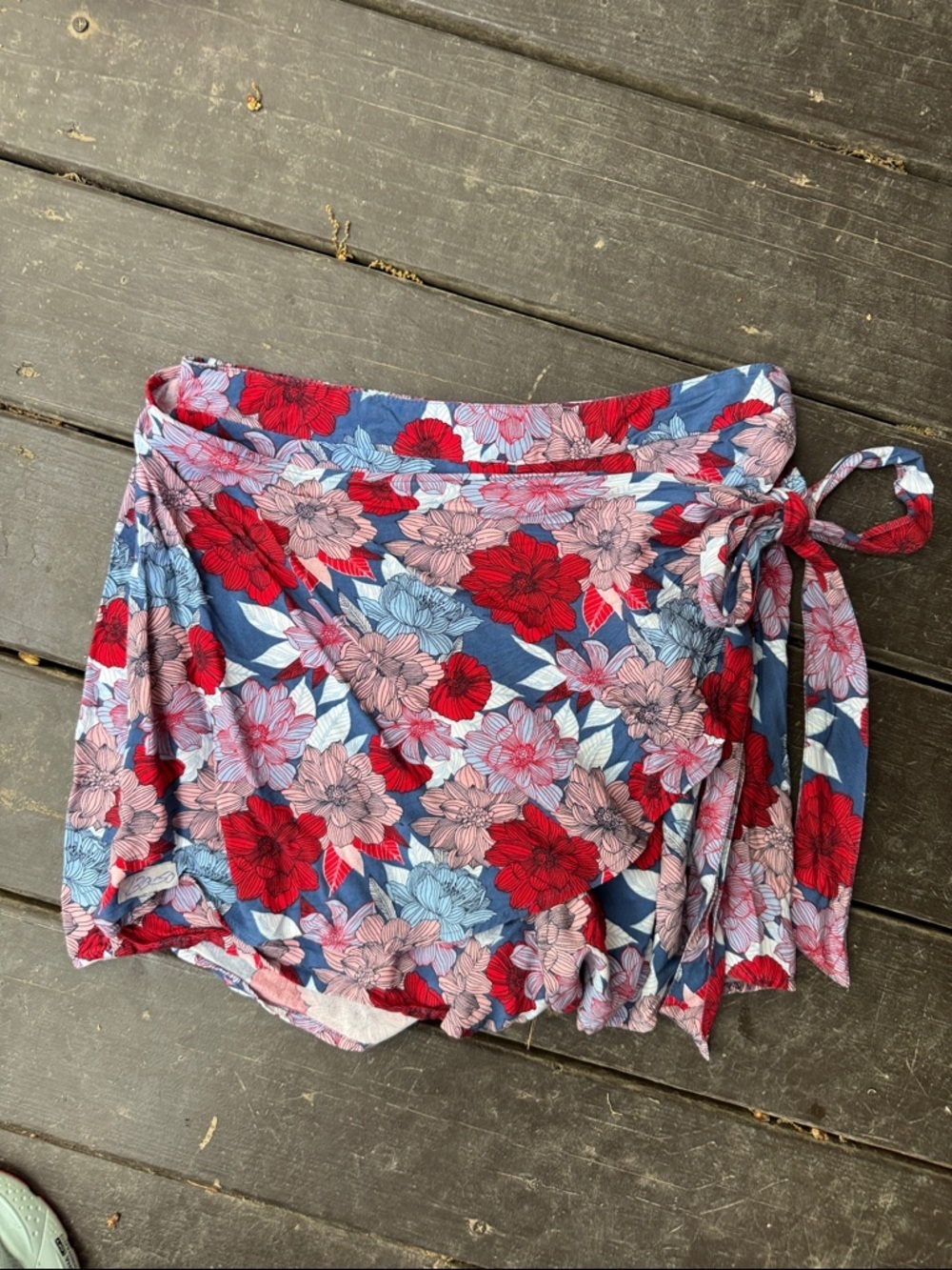 Japna Floral Wrap Skort in Red, Blue, Pink size Large